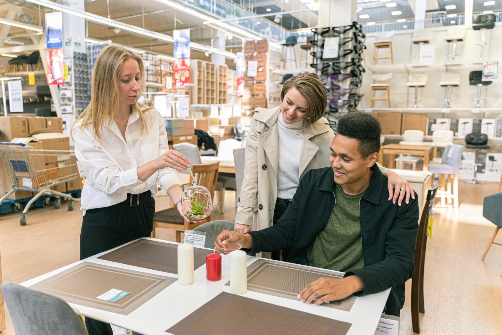 Servicios de comercio de bienes en Santander